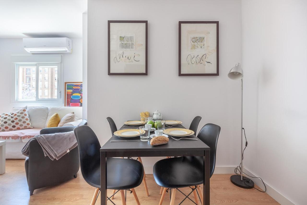 Apartamento Luminoso Y Acogedor En Sevilla. A/C. エクステリア 写真